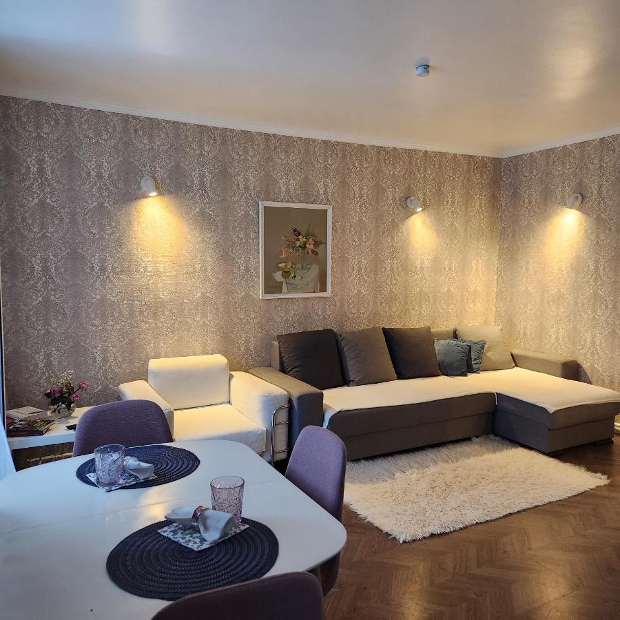 Charme Apartment Jelgava Ngoại thất bức ảnh