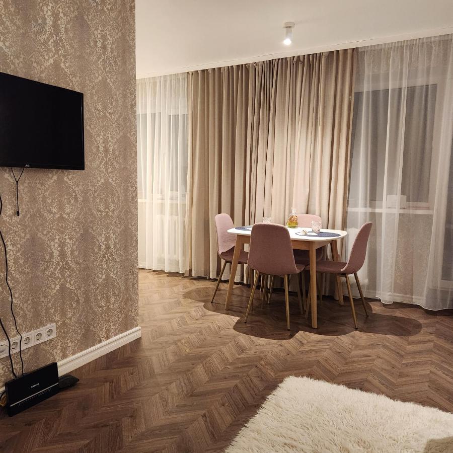 Charme Apartment Jelgava Ngoại thất bức ảnh